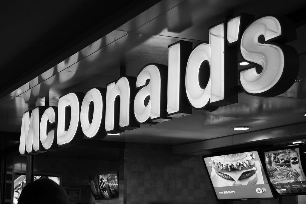 McDonald’s do 2025 roku wymieni wszystkie swoje opakowania na takie