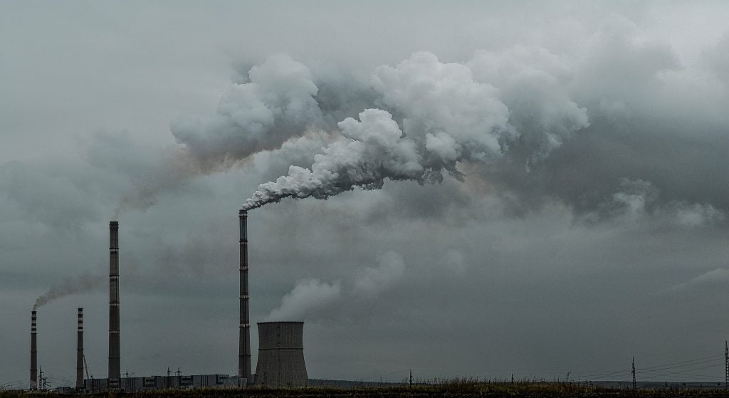 Polacy mają być ostrzegani o zanieczyszczeniu powietrza przy dużo niższych niż obecnie poziomach