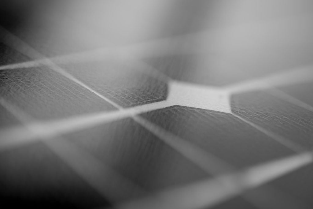 W przyszłości ogniwa fotowoltaiczne będą wytwarzać energię również w nocy
